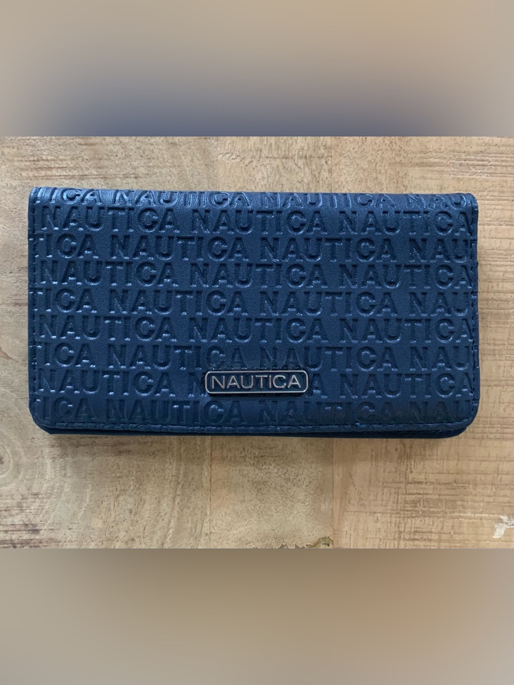 Nautica Men's Navy Embossed Wallet Card Holder like new